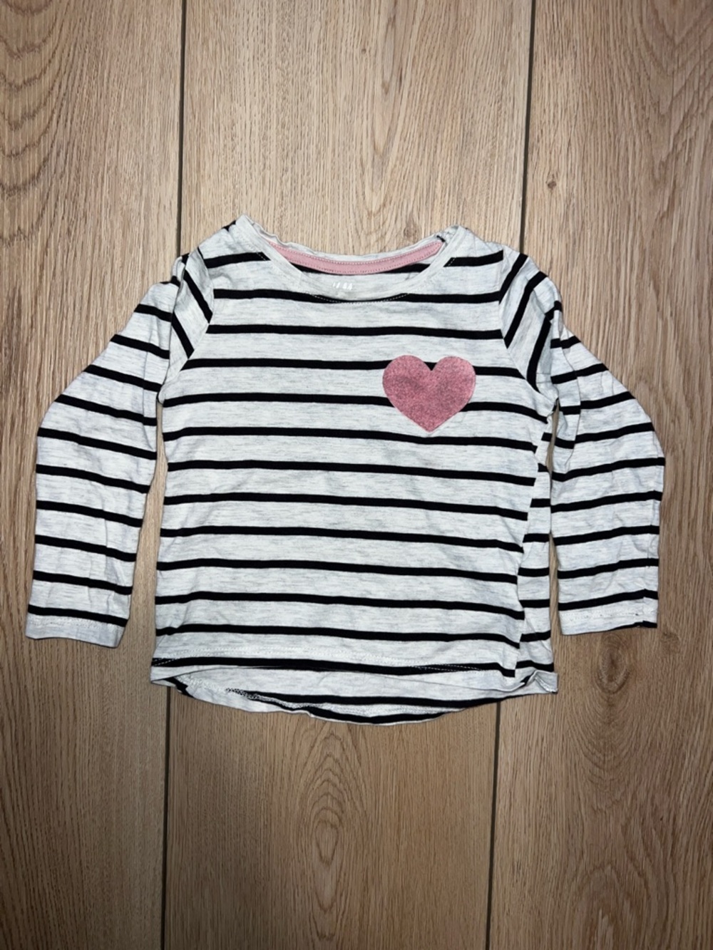 Set of 4 Assorted Clothing for Babies up to 24 Months - Picture 9 of 14
